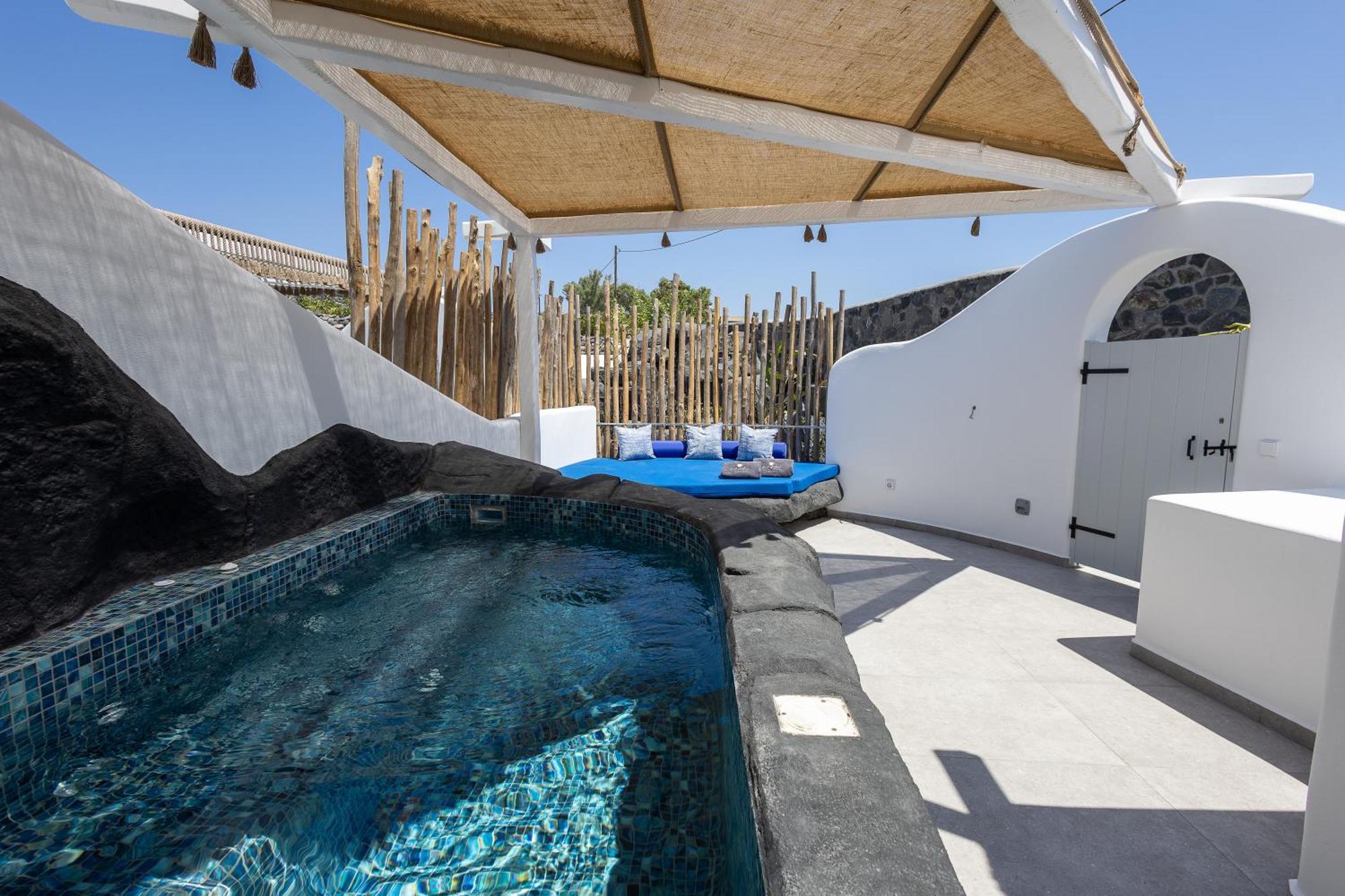 Soil Of Sun Luxury Villas Megalochori  Exteriör bild